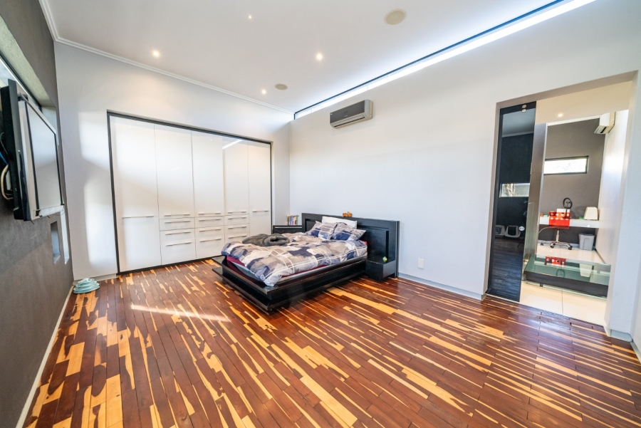 4 Bedroom Property for Sale in Greenstone Hill Gauteng