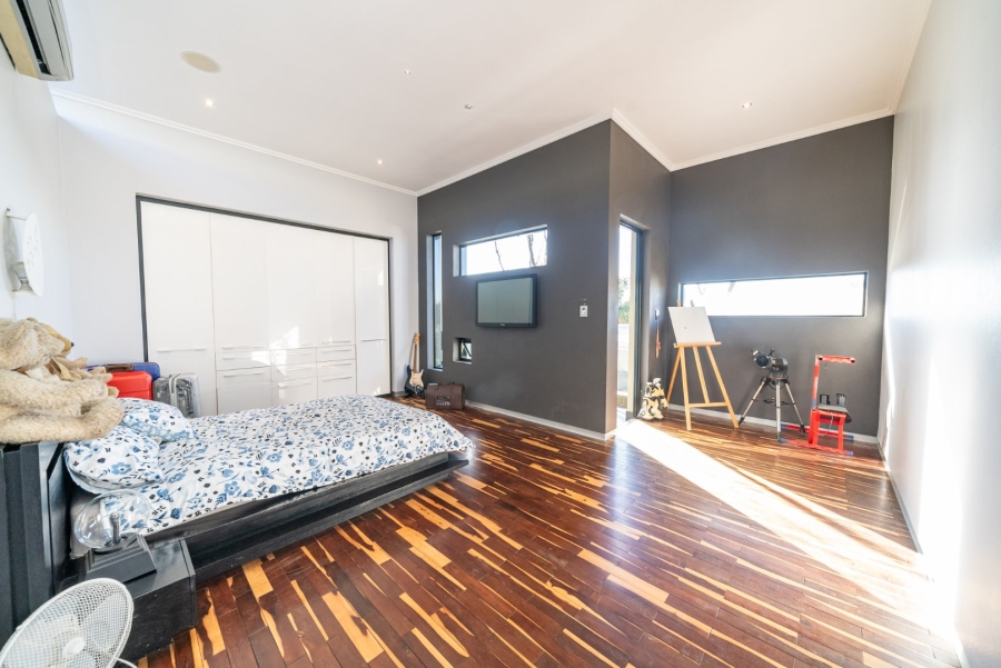 4 Bedroom Property for Sale in Greenstone Hill Gauteng