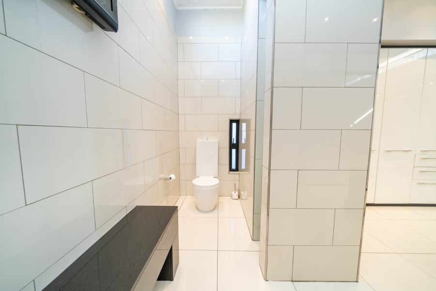 4 Bedroom Property for Sale in Greenstone Hill Gauteng