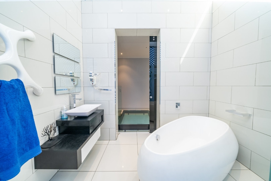 4 Bedroom Property for Sale in Greenstone Hill Gauteng