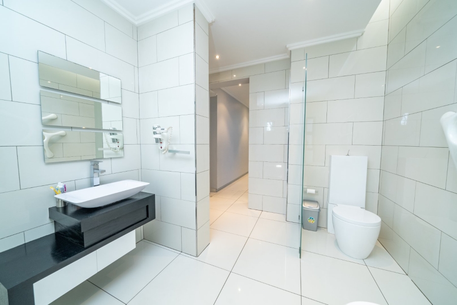 4 Bedroom Property for Sale in Greenstone Hill Gauteng