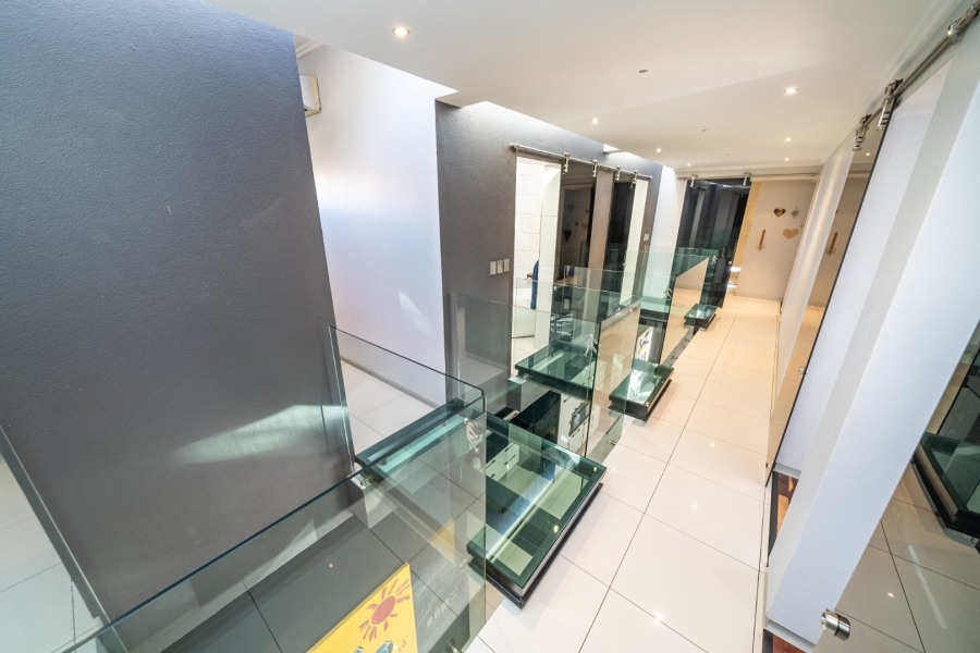 4 Bedroom Property for Sale in Greenstone Hill Gauteng