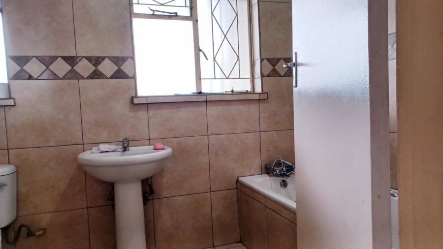 3 Bedroom Property for Sale in Sonland Park Gauteng