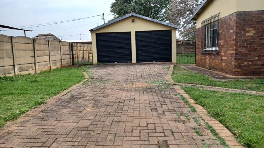 3 Bedroom Property for Sale in Sonland Park Gauteng