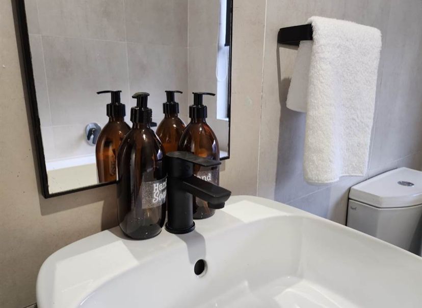 To Let 2 Bedroom Property for Rent in Broadacres Gauteng