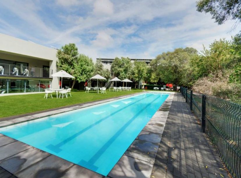 To Let 2 Bedroom Property for Rent in Broadacres Gauteng