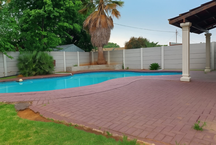 3 Bedroom Property for Sale in Sonland Park Gauteng