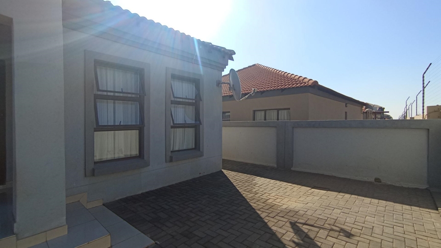 3 Bedroom Property for Sale in The Orchards Gauteng