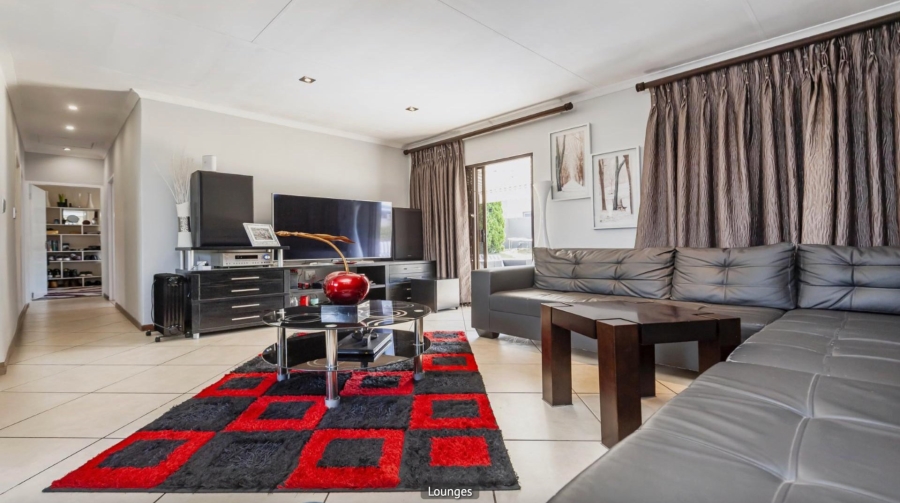 3 Bedroom Property for Sale in Greenstone Hill Gauteng