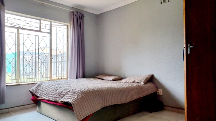 4 Bedroom Property for Sale in Sonland Park Gauteng
