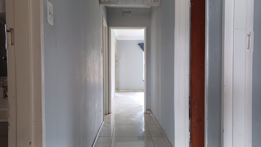 4 Bedroom Property for Sale in Sonland Park Gauteng