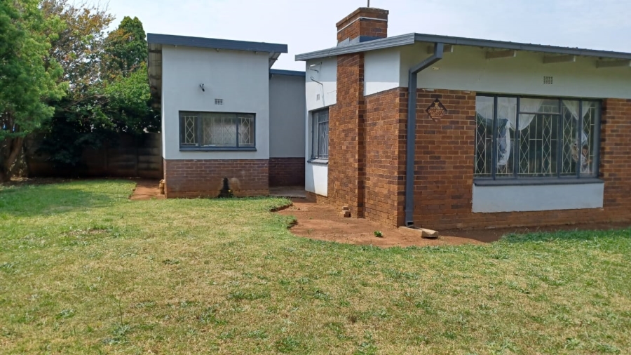 4 Bedroom Property for Sale in Sonland Park Gauteng