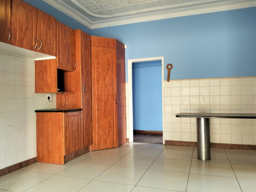 6 Bedroom Property for Sale in Lyttelton Manor Gauteng