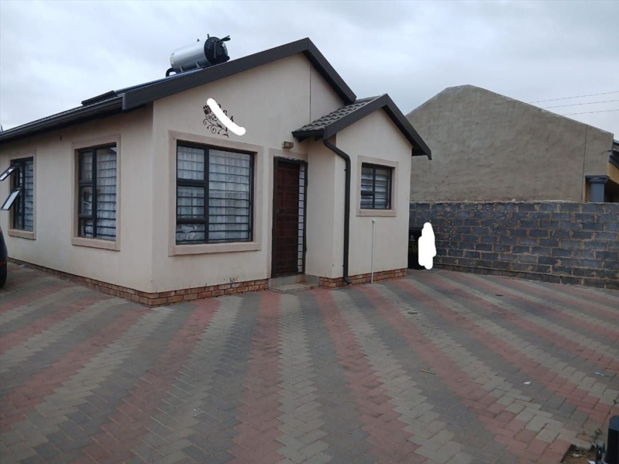 2 Bedroom Property for Sale in Alliance Gauteng