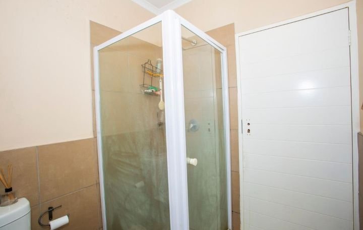 2 Bedroom Property for Sale in Stone Ridge Gauteng