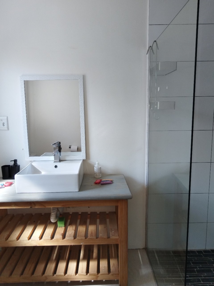 To Let 1 Bedroom Property for Rent in Fourways Gauteng