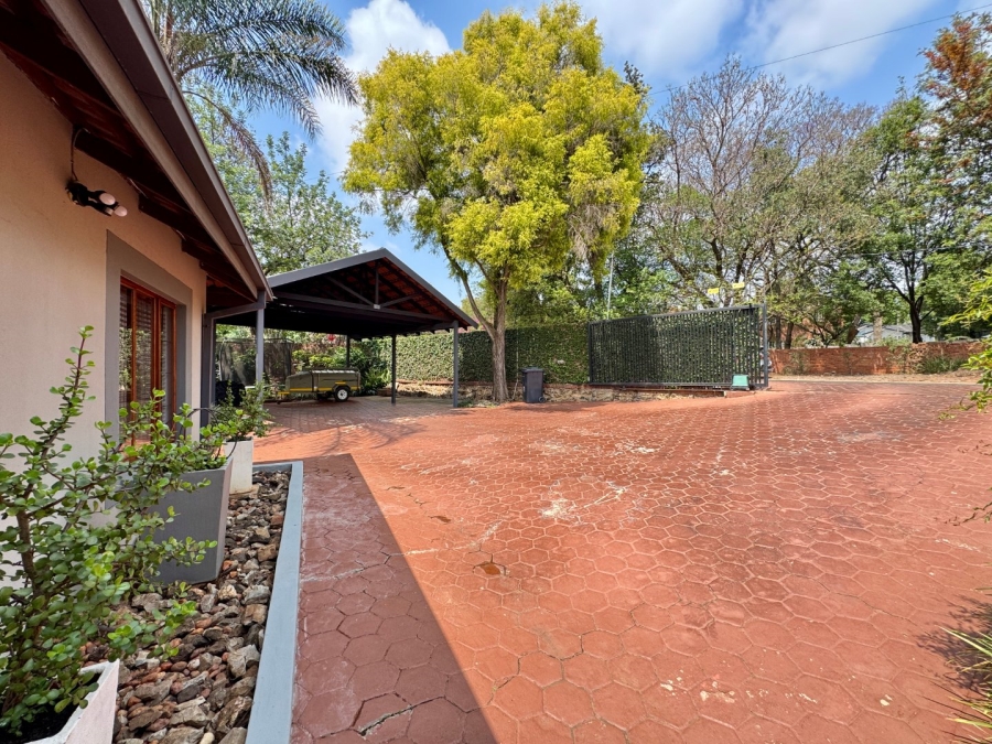 3 Bedroom Property for Sale in Lyttelton Manor Gauteng