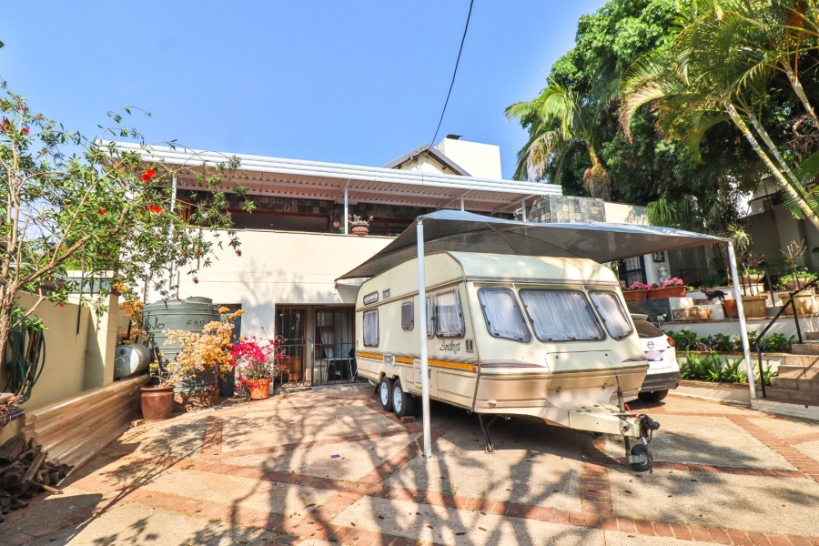 4 Bedroom Property for Sale in Muckleneuk Gauteng