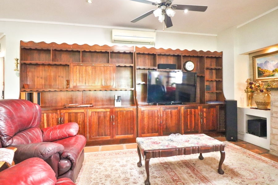 4 Bedroom Property for Sale in Muckleneuk Gauteng