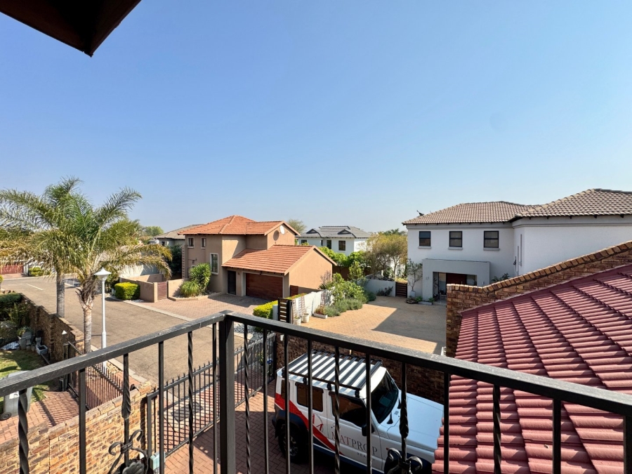 3 Bedroom Property for Sale in Pierre Van Ryneveld Gauteng