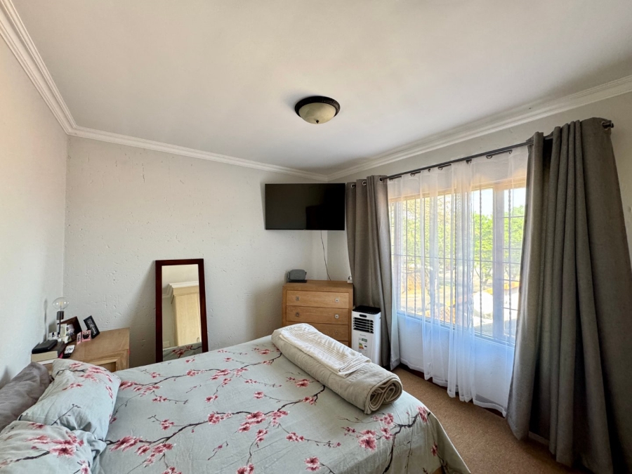 3 Bedroom Property for Sale in Pierre Van Ryneveld Gauteng