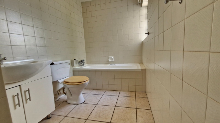 2 Bedroom Property for Sale in Bergbron Gauteng