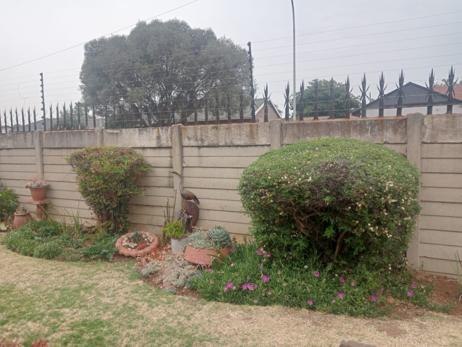 3 Bedroom Property for Sale in Elspark Gauteng