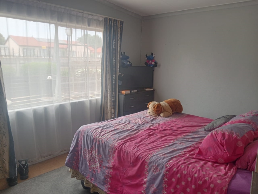 3 Bedroom Property for Sale in Elspark Gauteng