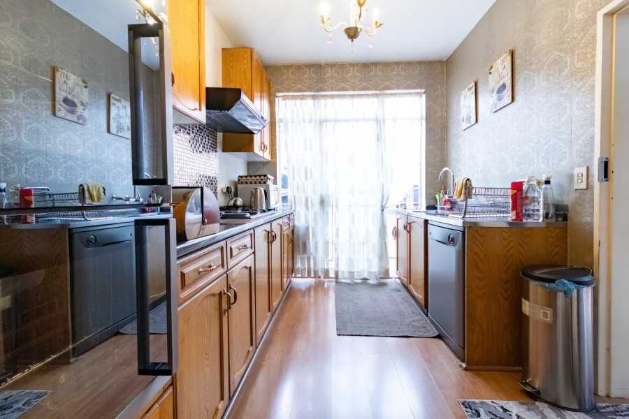 3 Bedroom Property for Sale in Ridgeway Gauteng