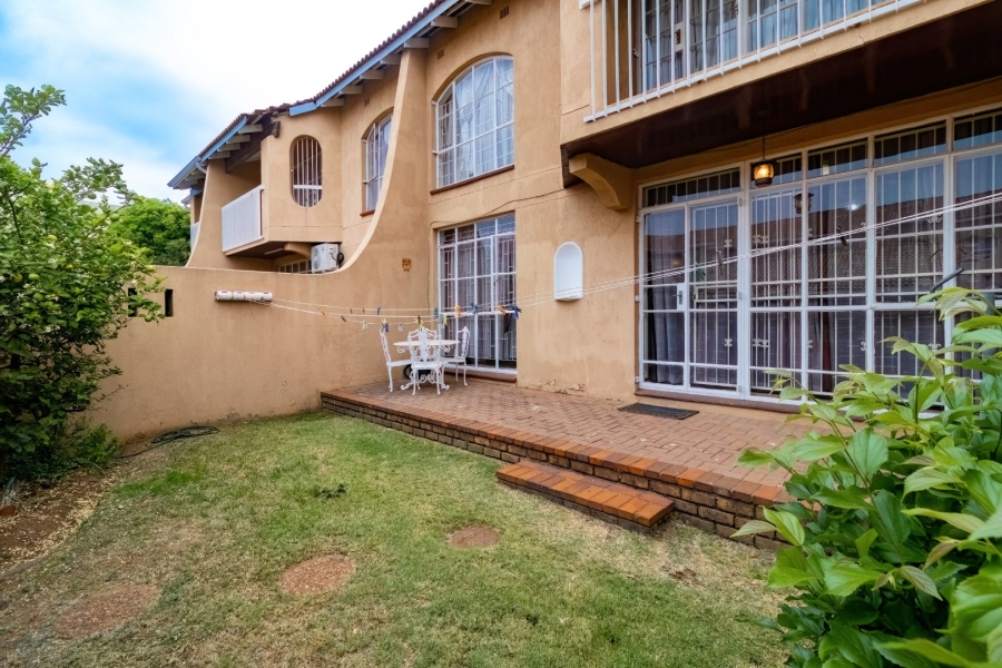 3 Bedroom Property for Sale in Ridgeway Gauteng