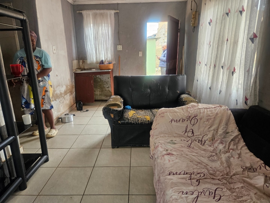 2 Bedroom Property for Sale in Chris Hani Gauteng