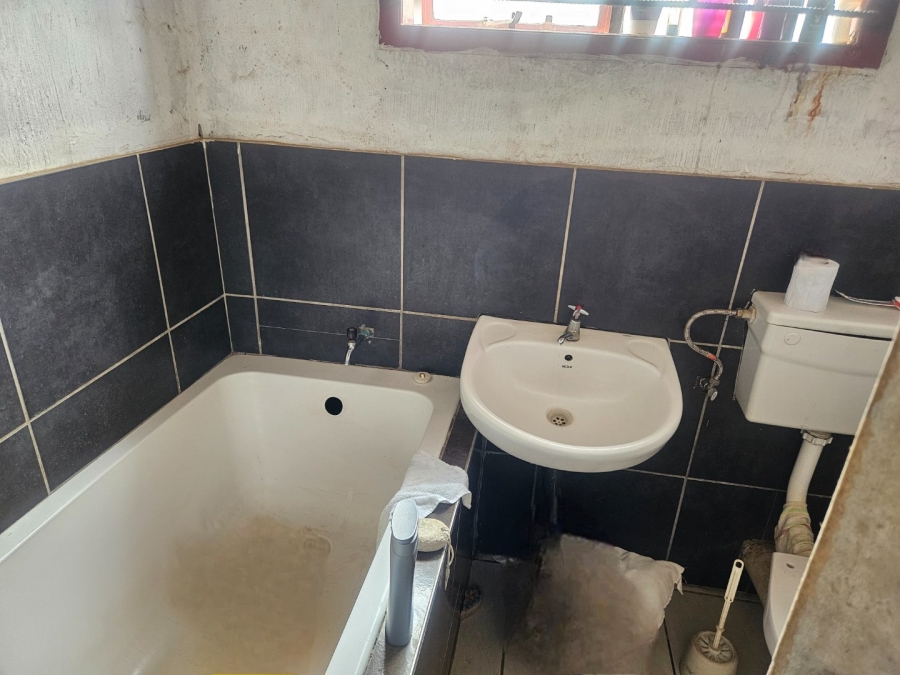 2 Bedroom Property for Sale in Chris Hani Gauteng