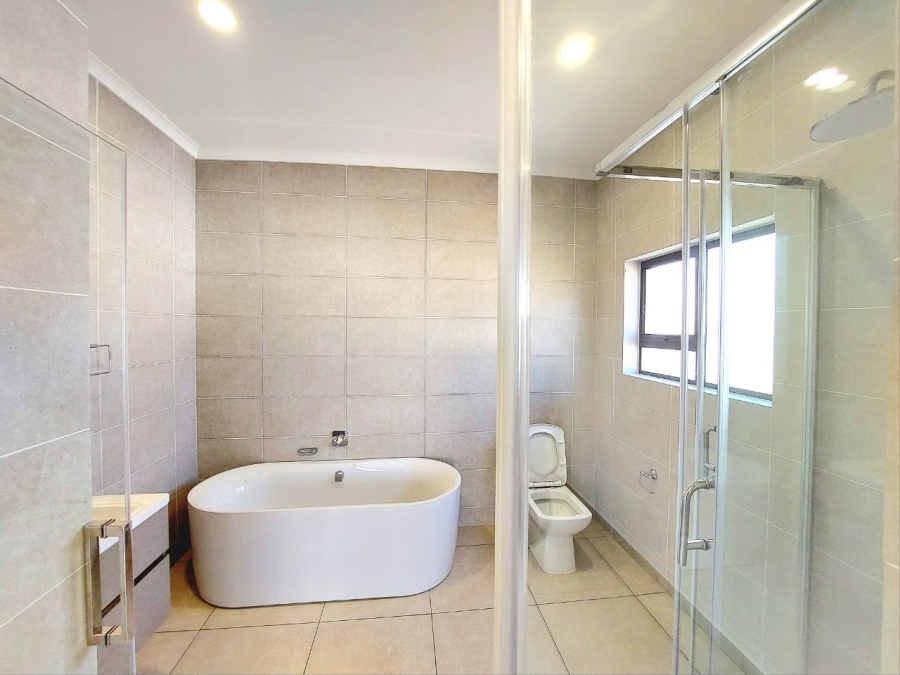 1 Bedroom Property for Sale in Greenstone Hill Gauteng