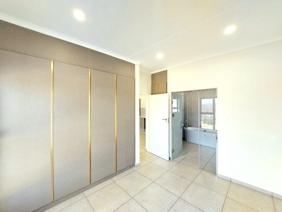 1 Bedroom Property for Sale in Greenstone Hill Gauteng