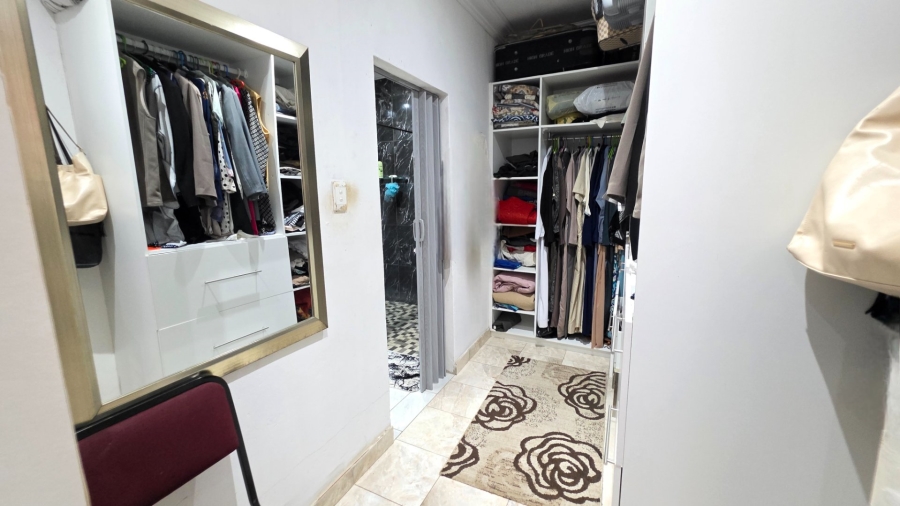 To Let 4 Bedroom Property for Rent in Erasmia Gauteng