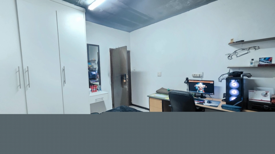 To Let 4 Bedroom Property for Rent in Erasmia Gauteng