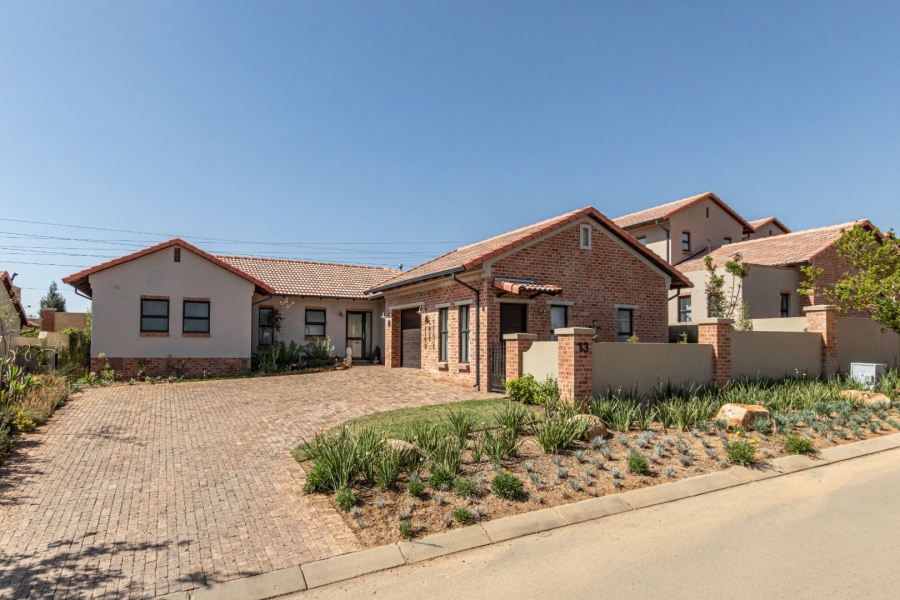 3 Bedroom Property for Sale in Avianto Estates Gauteng