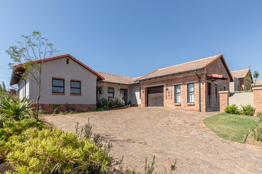3 Bedroom Property for Sale in Avianto Estates Gauteng