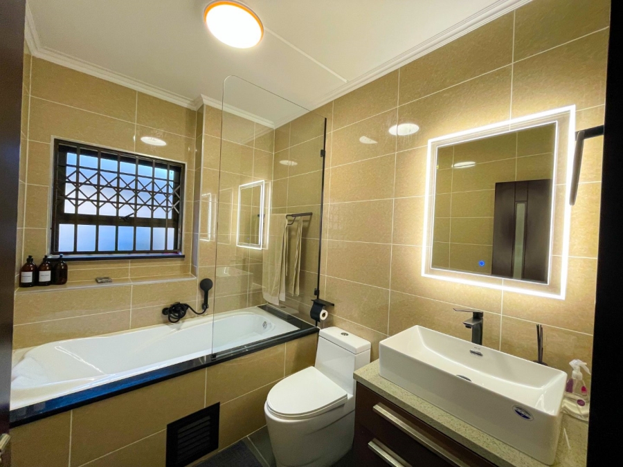 4 Bedroom Property for Sale in Carlswald Gauteng