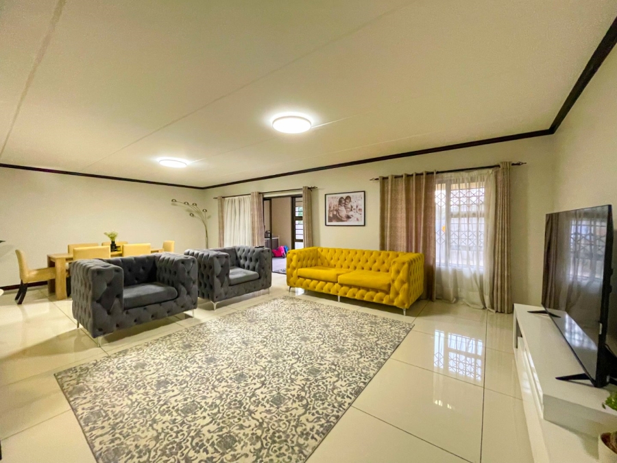 4 Bedroom Property for Sale in Carlswald Gauteng