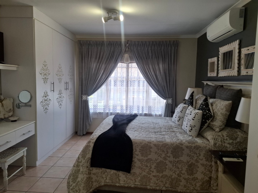 2 Bedroom Property for Sale in Montana Tuine Gauteng
