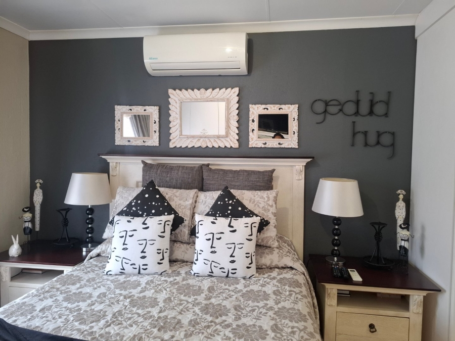 2 Bedroom Property for Sale in Montana Tuine Gauteng