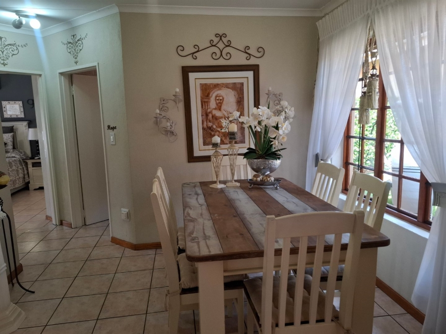 2 Bedroom Property for Sale in Montana Tuine Gauteng