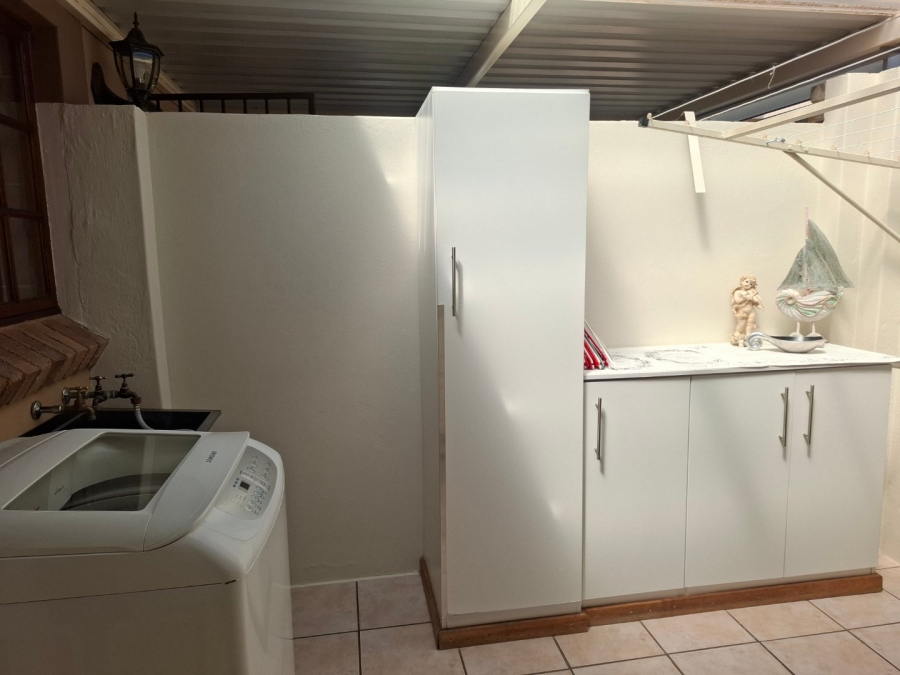 2 Bedroom Property for Sale in Montana Tuine Gauteng
