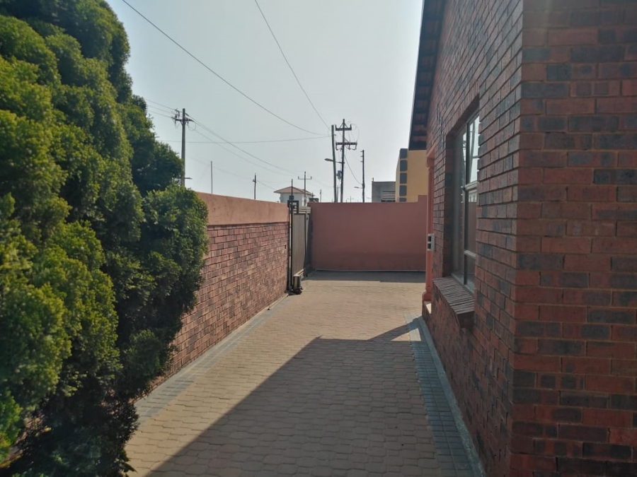 3 Bedroom Property for Sale in Kagiso Gauteng