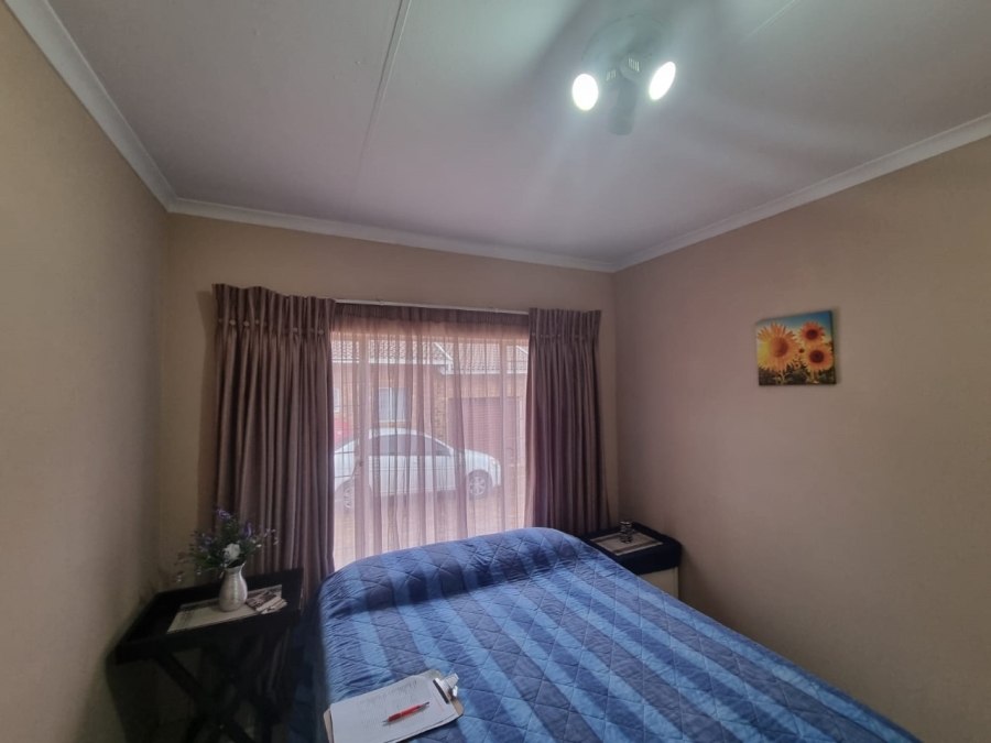 To Let 3 Bedroom Property for Rent in Mayfield Park Gauteng