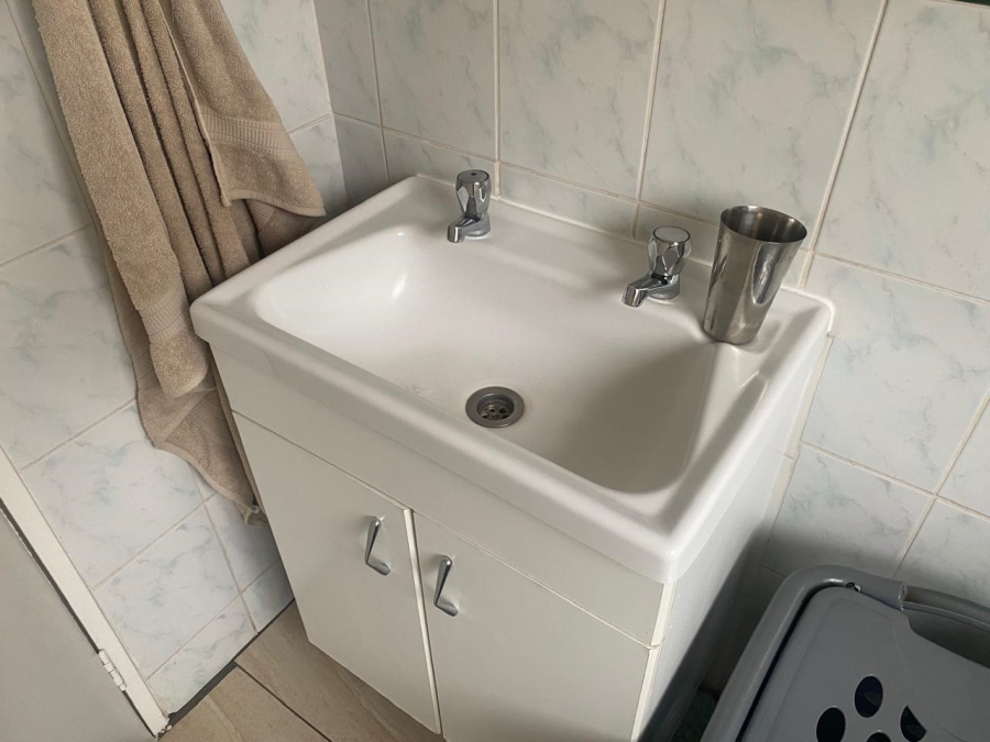 To Let 3 Bedroom Property for Rent in Mayfield Park Gauteng