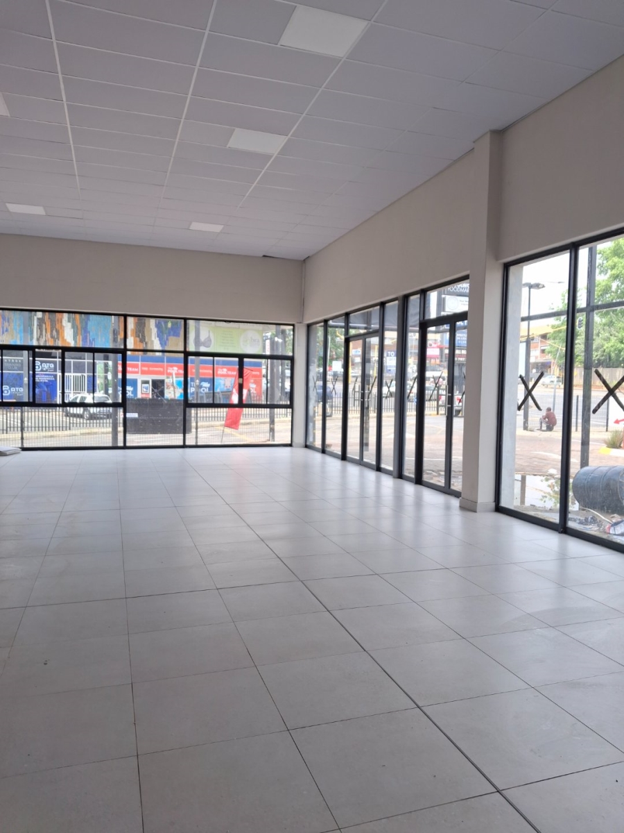 To Let commercial Property for Rent in Craighall Park Gauteng