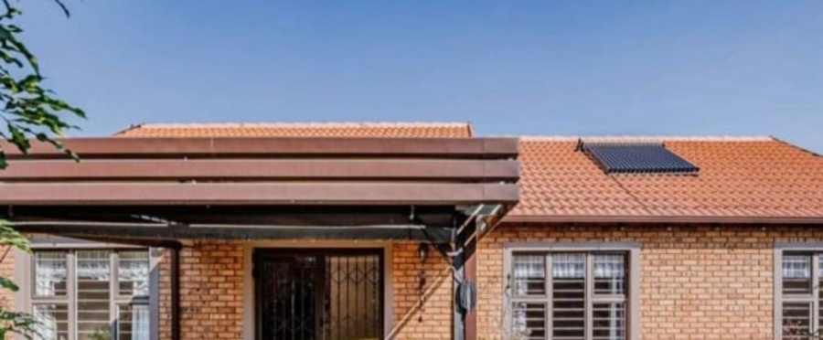  Bedroom Property for Sale in Menlyn Gauteng