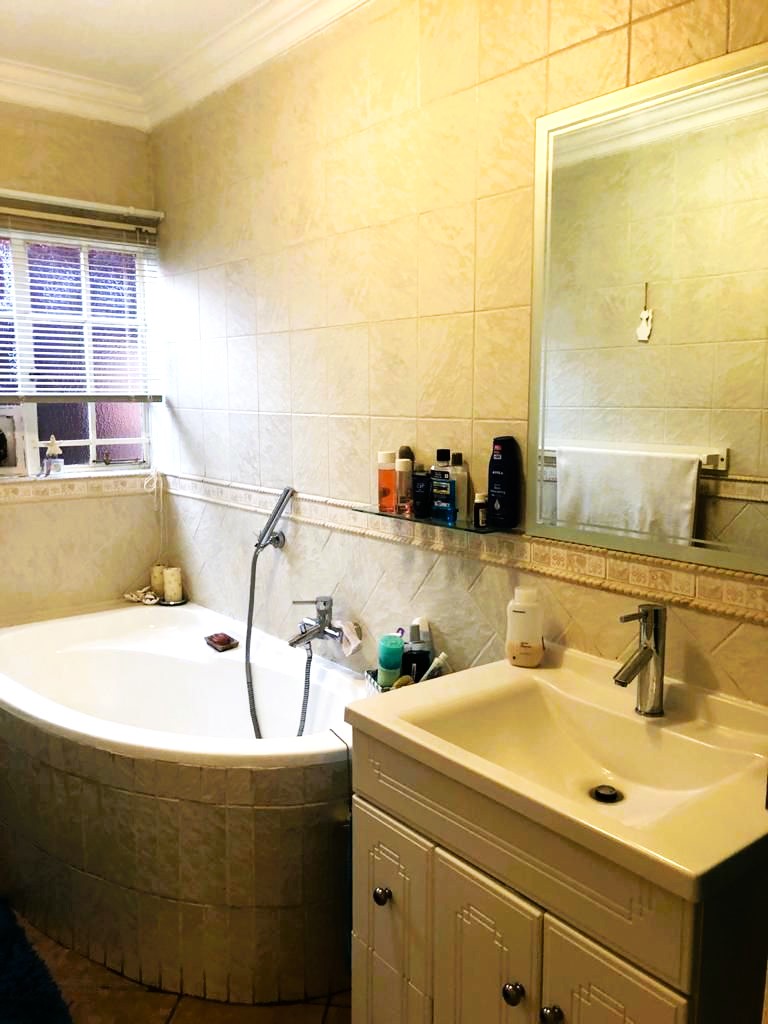 3 Bedroom Property for Sale in Three Rivers Gauteng